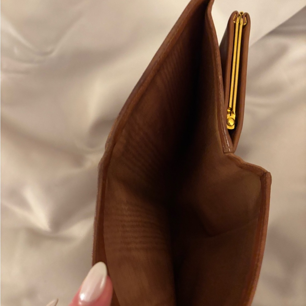 CHANEL Light Brown Leather Wallet with CC and COA - Picture 6 of 16